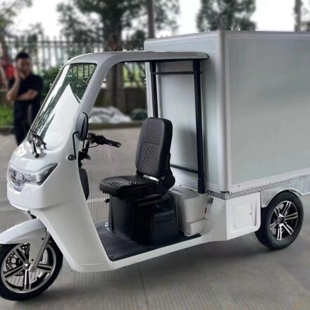Electric Delivery Scooter | Last-mile Cargo Delivery